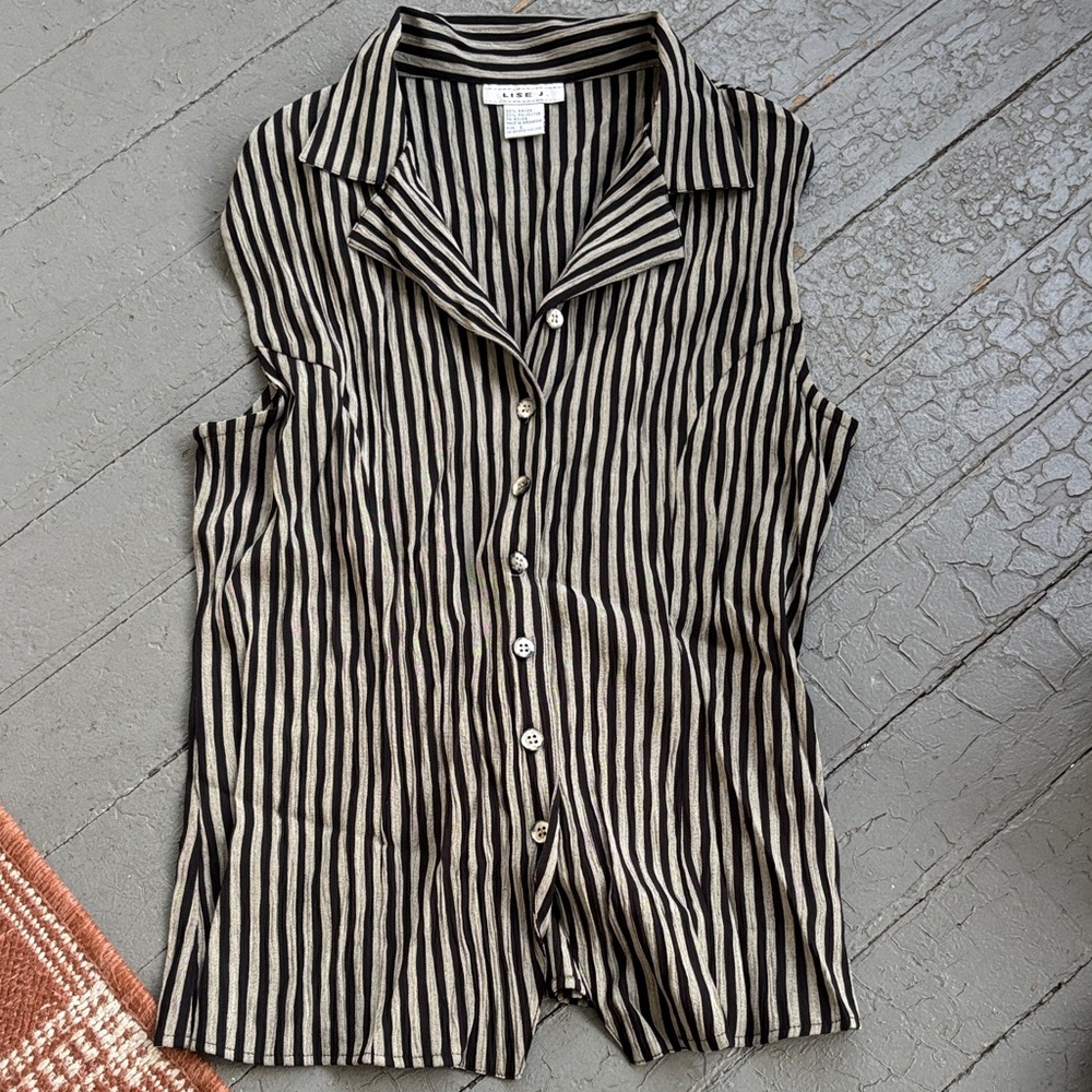 Chic Striped Button Down Shirt